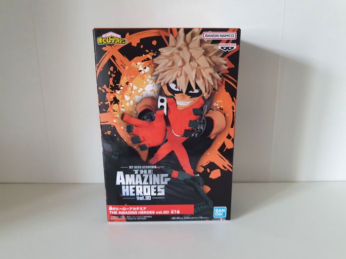 My héro Academia- Figurine Katsuki Bakugo – The Amazing Heroes vol.30 – Bandai