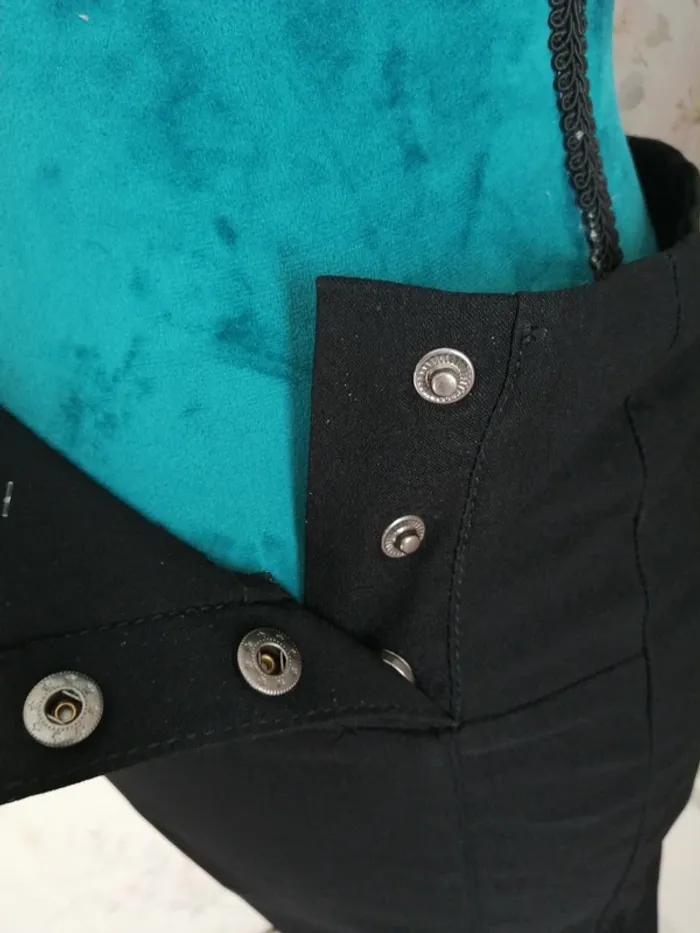 Short noir habillé taille haute avec boutons pressions / mim / (38) - photo numéro 4