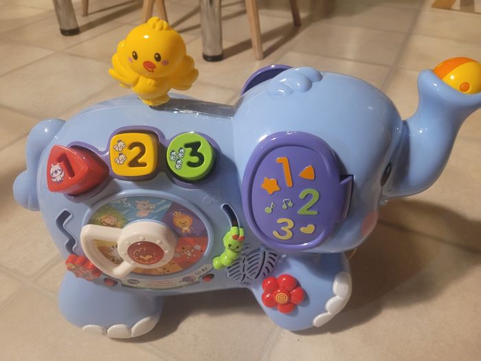 Éléphant musical Vtech