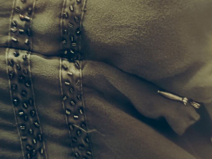 Robe à bretelles et perles en soie 123 excellent état - photo numéro 6