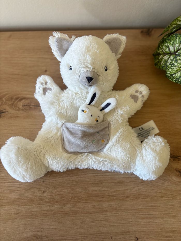 Doudou marionnette chat renard blanc poche lapin simba toys