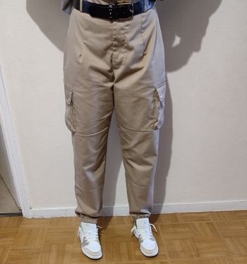 Pantalon cargo Boohoo 40