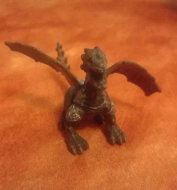 Figurine dragon en PVC - photo numéro 2