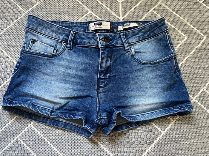 Short en jean push up