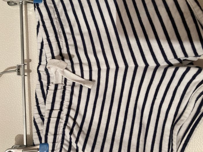 short rayé marine et blanc - photo numéro 2