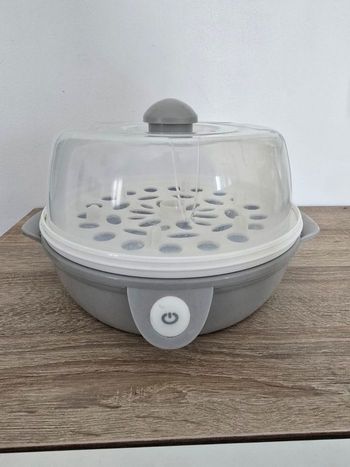 Stérilisateur a Biberon 