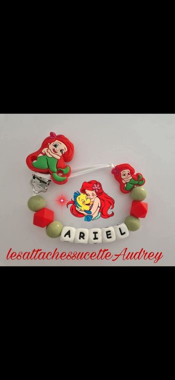 Attaches tetines