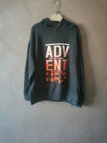 Sweet à capuche garçon.