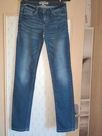 Jean droit femme Creeks 34 comme neuf