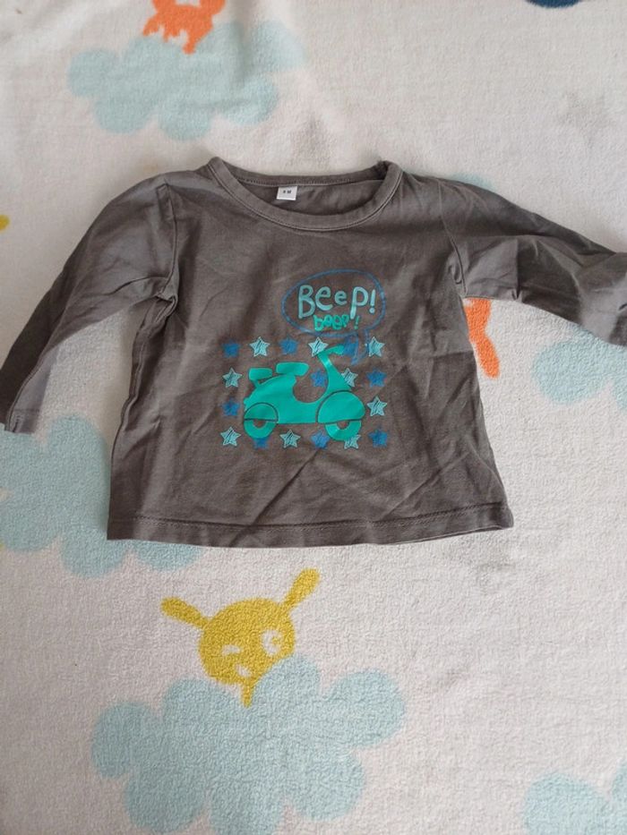T-shirt gris 6 mois