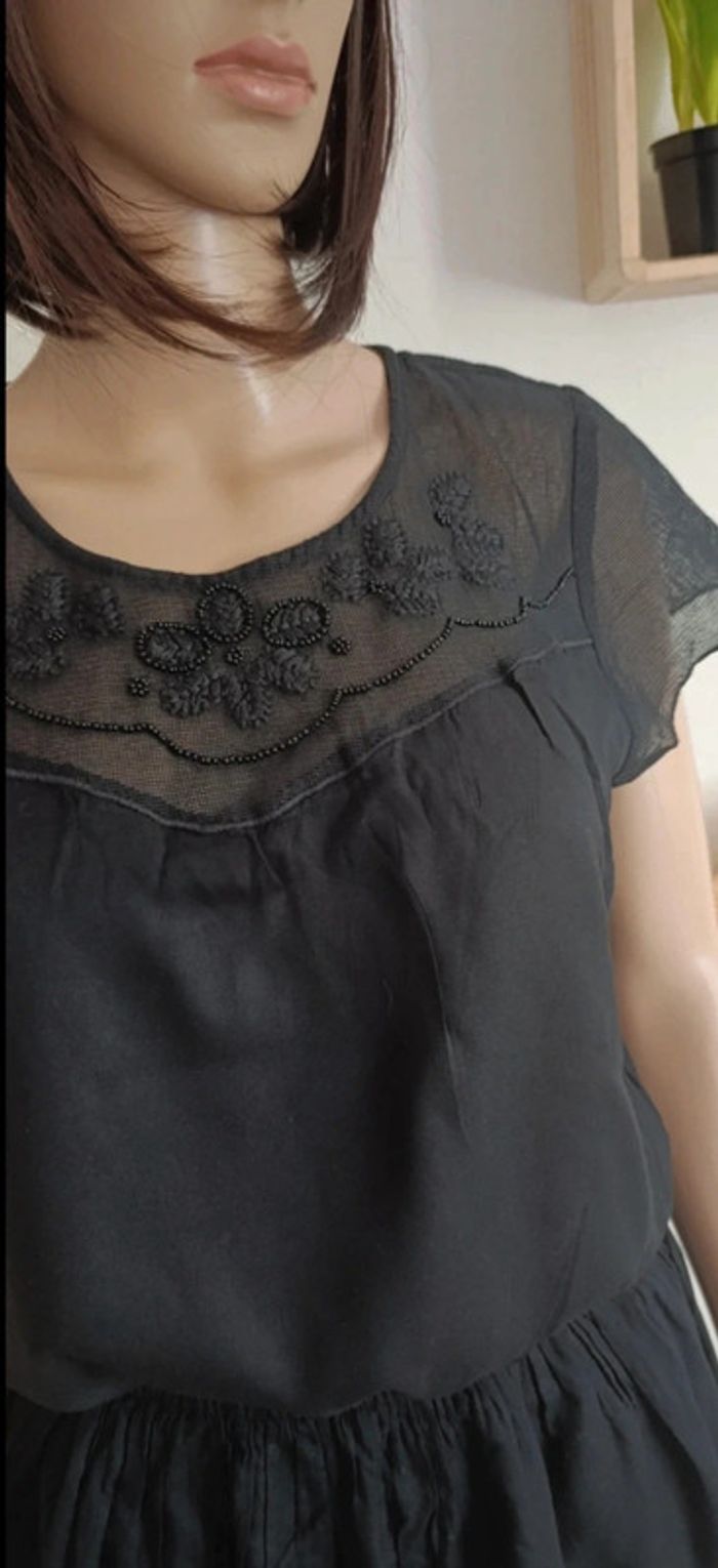 Robe noire chic taille L Beckaro - comme neuve
Très jolie robe noire - photo numéro 2