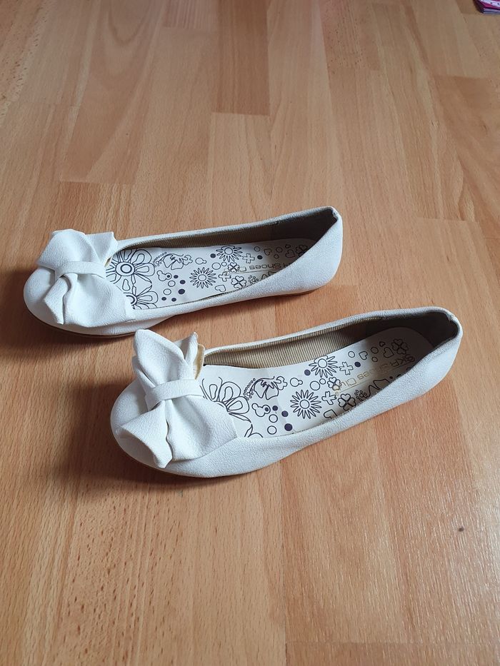 Ballerines blanches - photo numéro 2