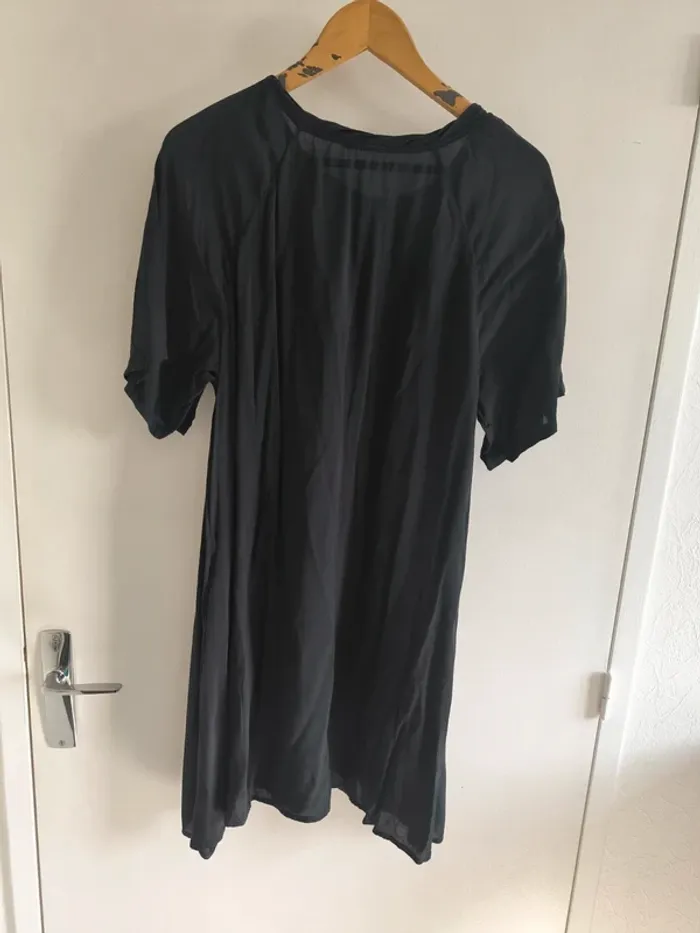Robe noire L - photo numéro 3
