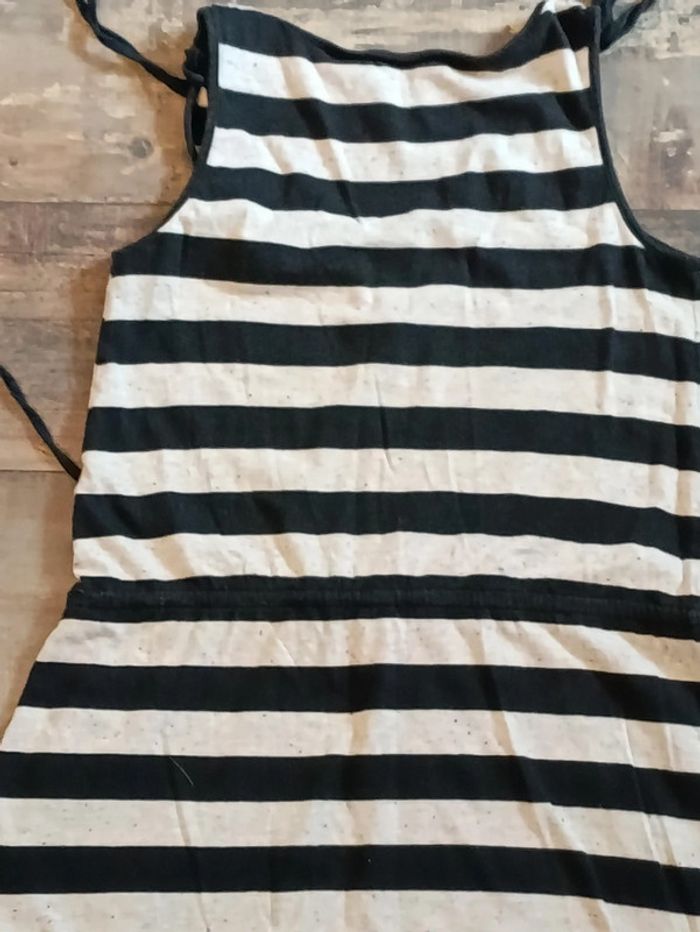 Robe courte - photo numéro 2