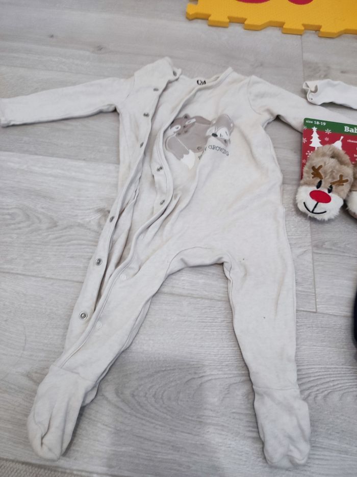 Lot de 16 vêtements bébé garçon 6 mois - photo numéro 6