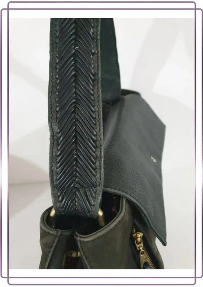 Sac porté épaule Fabienne Chapot, bon état mais le cuir est un peu décoloré, 35x27cm - photo numéro 8