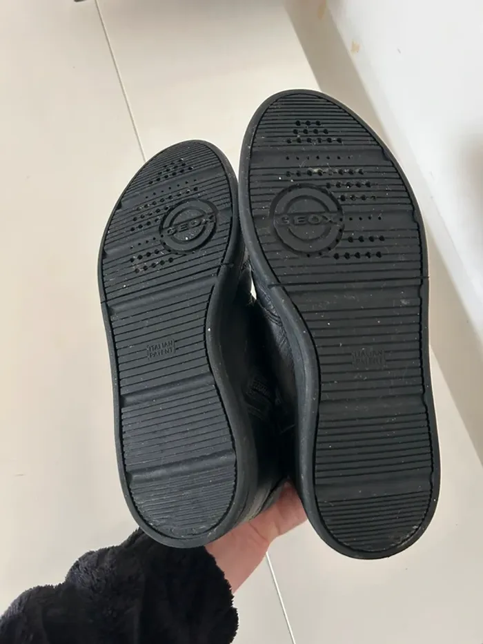 Geox, baskets noires, pointure 37 en cuir femme - photo numéro 6