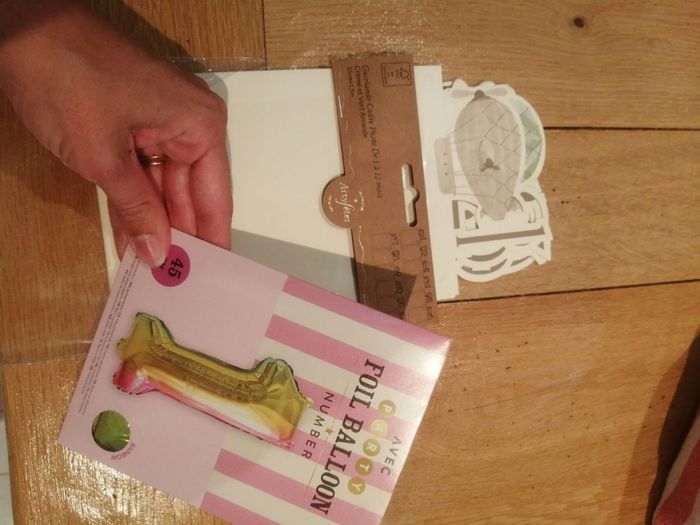 Guirlande déco anniversaire cadre photo 1 ans voyage