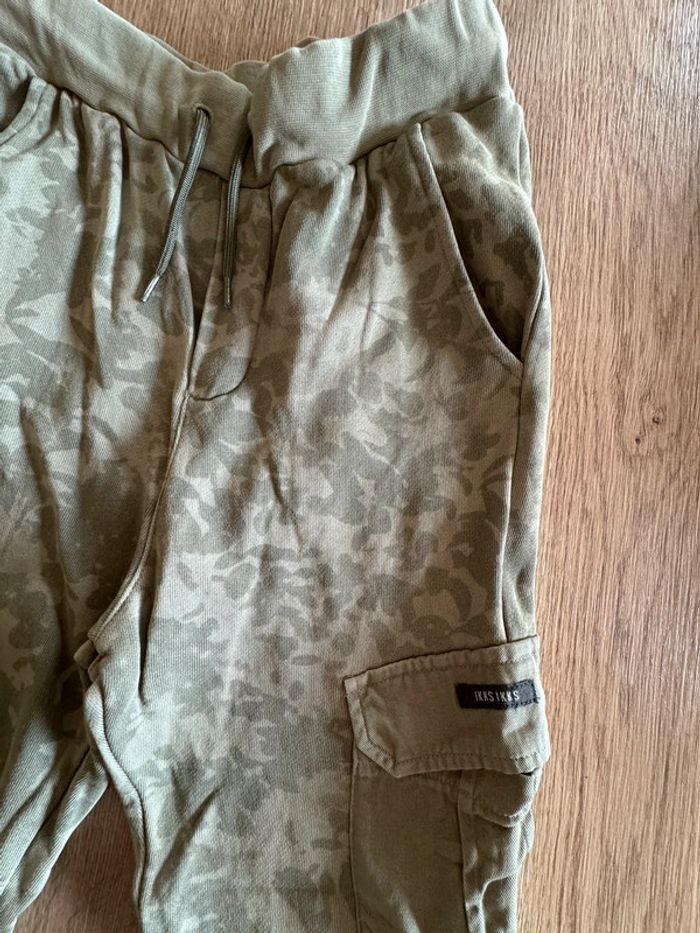 Pantalon style jogging ikks taille 10 ans excellent état - photo numéro 4