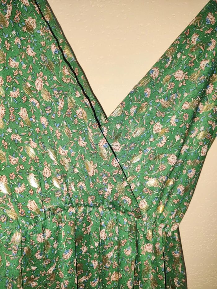 Robe légère verte fleurie dorure - photo numéro 3