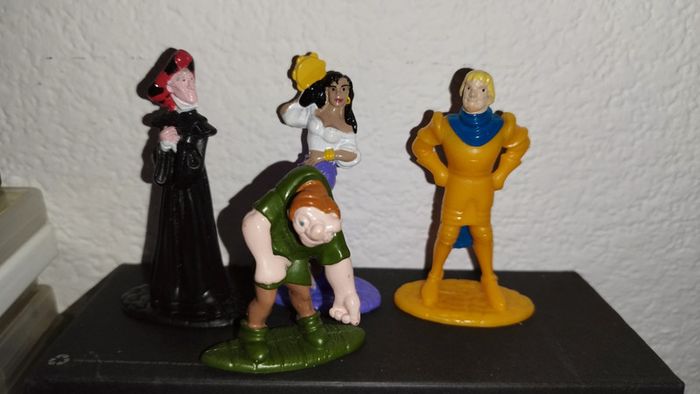 Lot Figurine Disney Bossu de Notre-Dame the Hunchback of Notre Dame figure