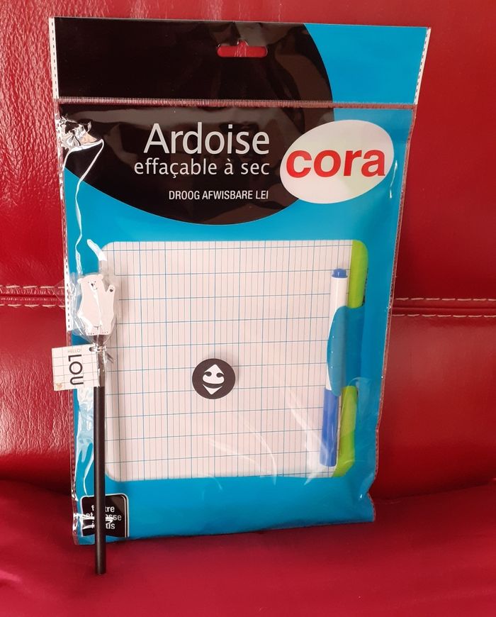 Neuf: Ardoise effaçable/Feutre +Crayon-gomme Ourson - photo numéro 4