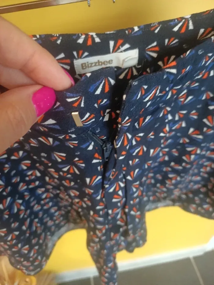 Joli petit short Bizzbee taille S - photo numéro 3