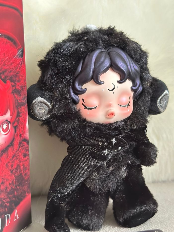 Skullpanda You found me Darkness plush pendant - photo numéro 3