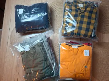 Lot 26 vêtements homme S/M – Marques variées (Lacoste, Nike, Adidas, Levi’s)