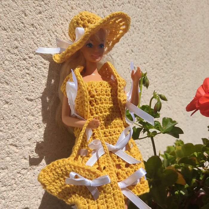 Vêtements pour Barbie 3 € - photo numéro 10