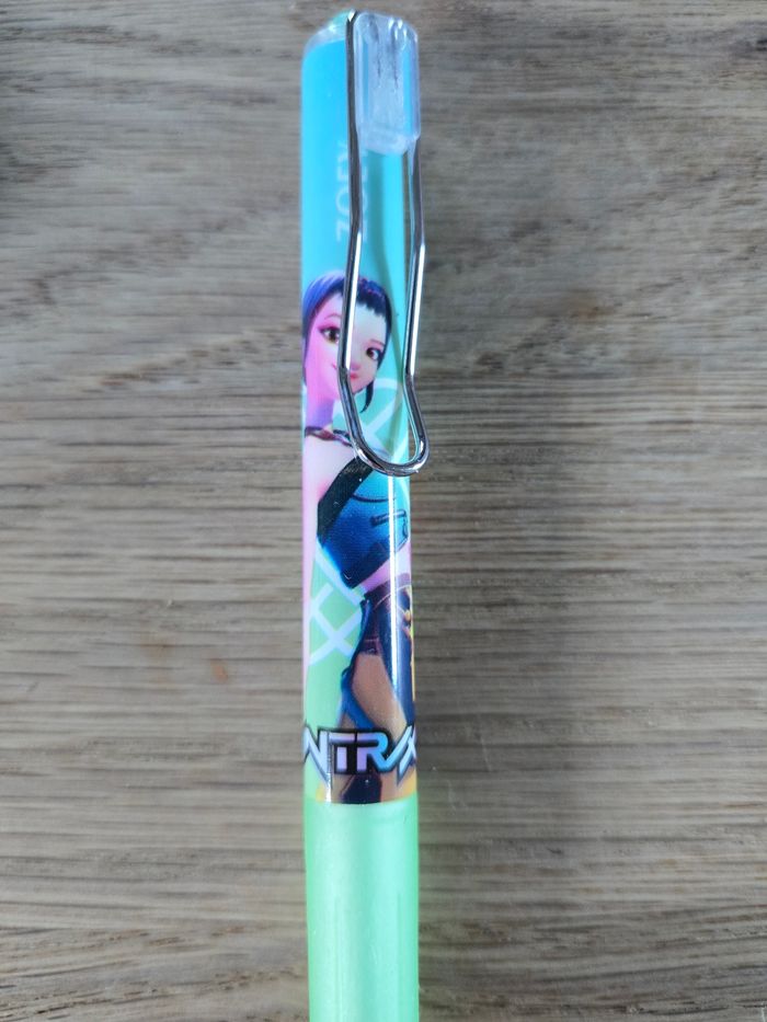 Stylo crayon demon hunters kpop huntrix - photo numéro 3