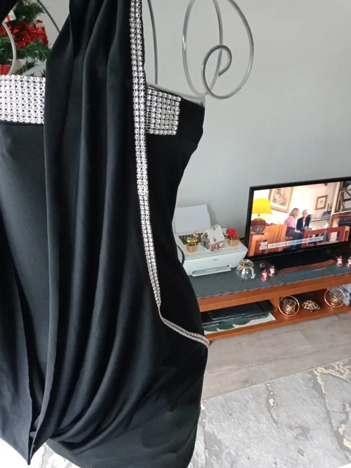 Robe noir de soirée avec Strass - photo numéro 5