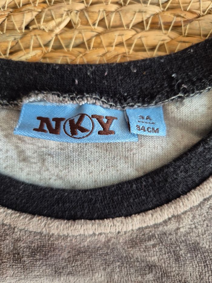 3 hauts de pyjamas en velours garçon 3 ans - photo numéro 5