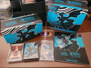 ETB Foudre Noire complète sans booster