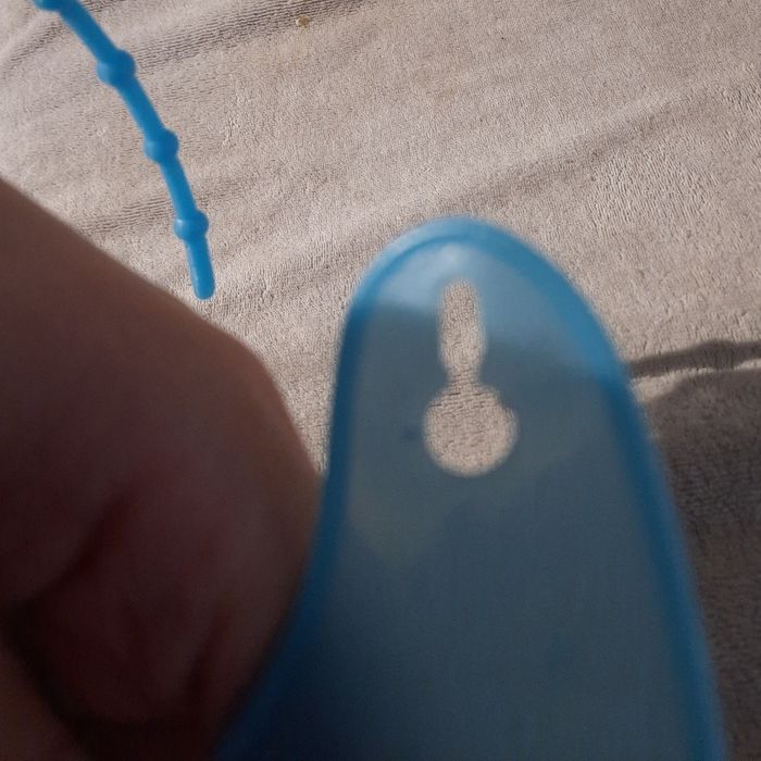 Bavoir en plastique ramasse miette - photo numéro 3