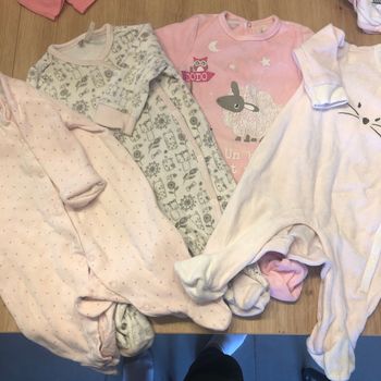 Lot 4 pyjamas