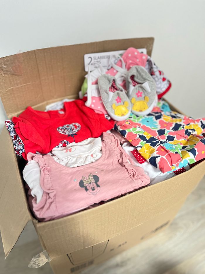 Gros lot de vêtements bébé fille été / mi-saison - photo numéro 2