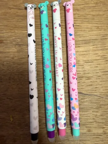 Lot de 4 stylos effaçables – Spécial Saint-Valentin