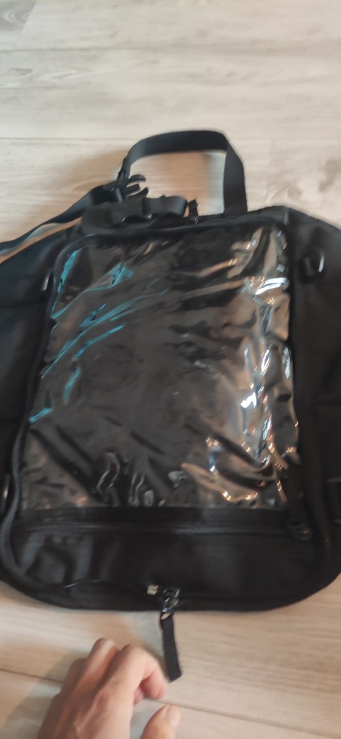 Sacoche réservoir moto excellent état - photo numéro 3