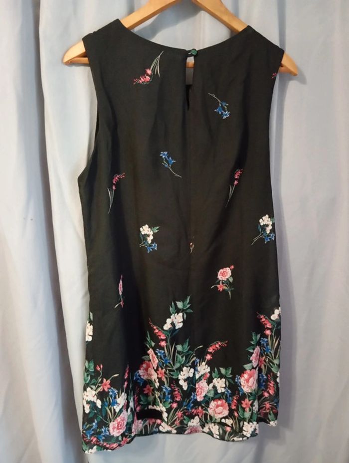 Robe sans manches - photo numéro 2