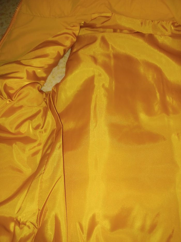 Doudoune sans manches garçon couleur moutarde Taille 10 ans - photo numéro 7