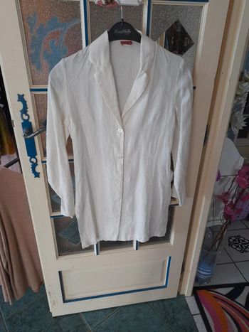 Sublime veste cyrillus