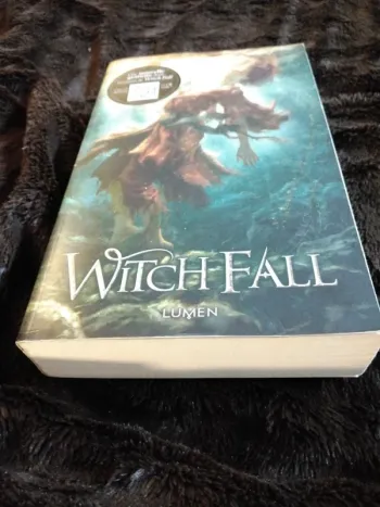 Witch Fall – Amber Argyle (LUMEN, 2015) Roman #fantasy jeunesse