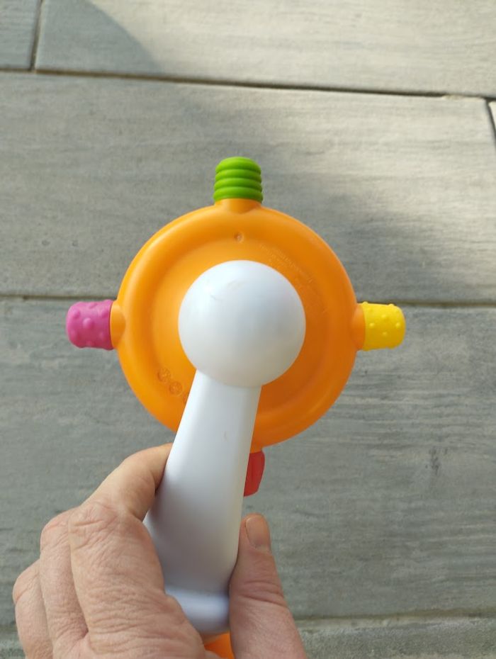 Jouet 1er âge - moulin à vent sur ventouse - photo numéro 5