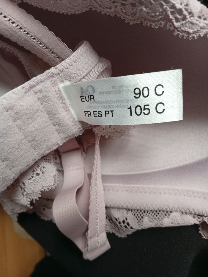 Soutien gorge - photo numéro 3