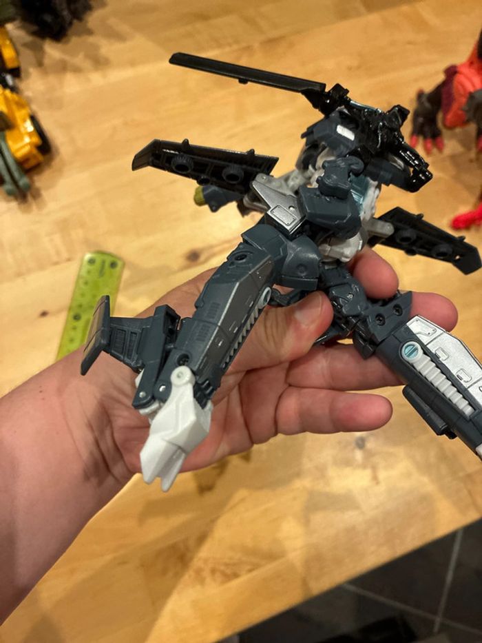Transformers Dark of The Moon Voyager Autobot Skyhammer - photo numéro 7