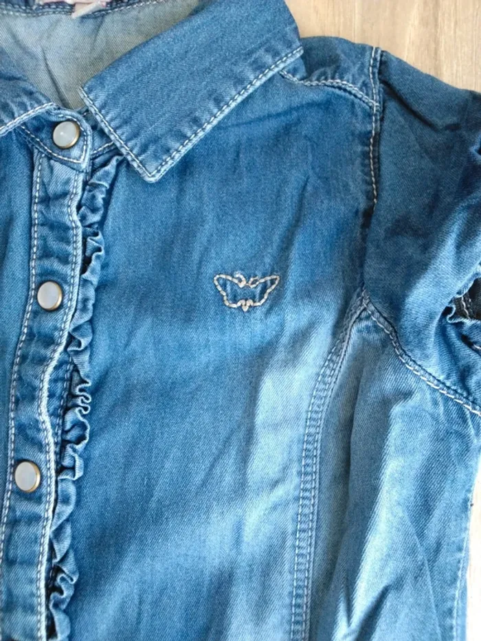 Robe en jean Lila rose 5 ans très bon état - photo numéro 2