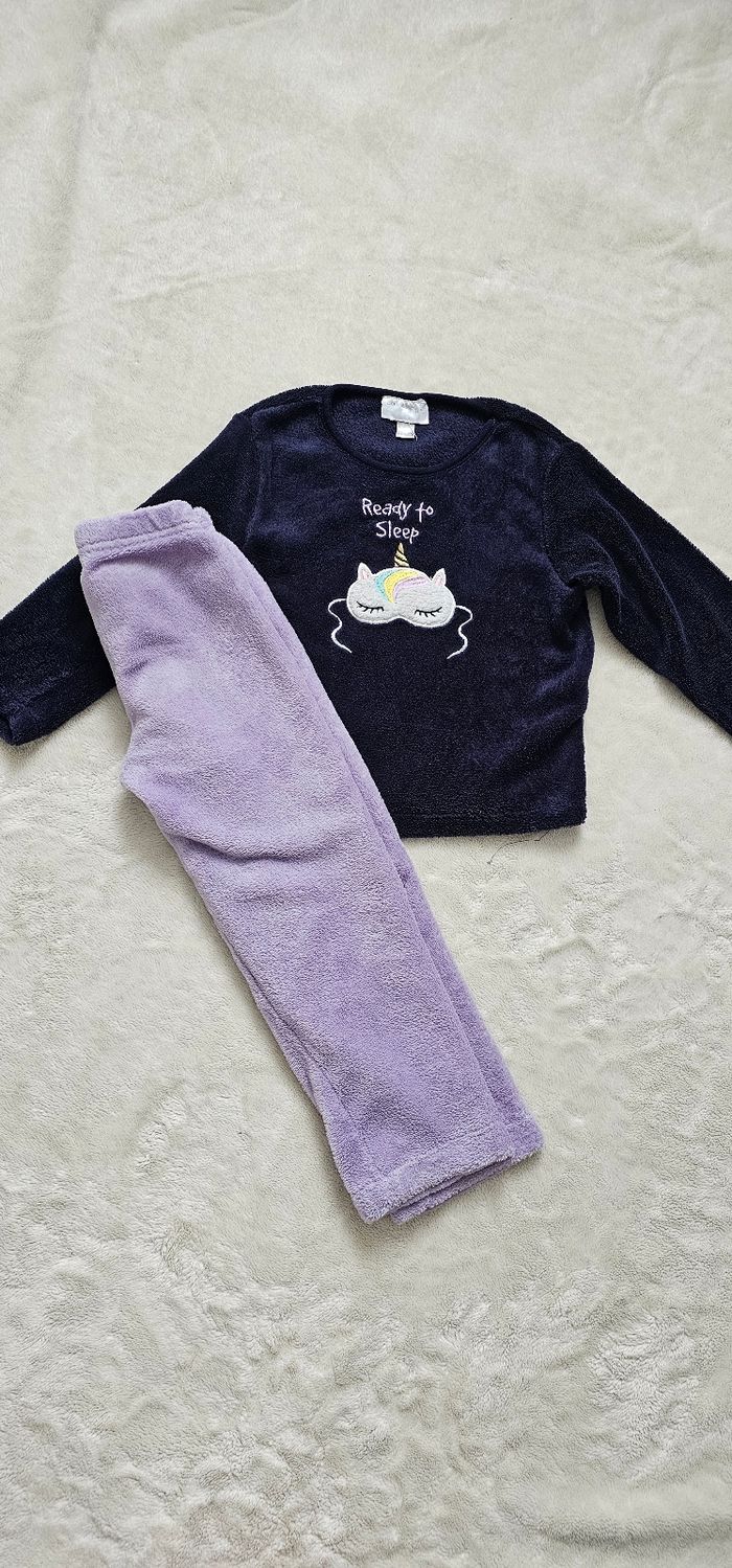 Pyjama deux pièces enfant de la marque la twisty company 5 ans