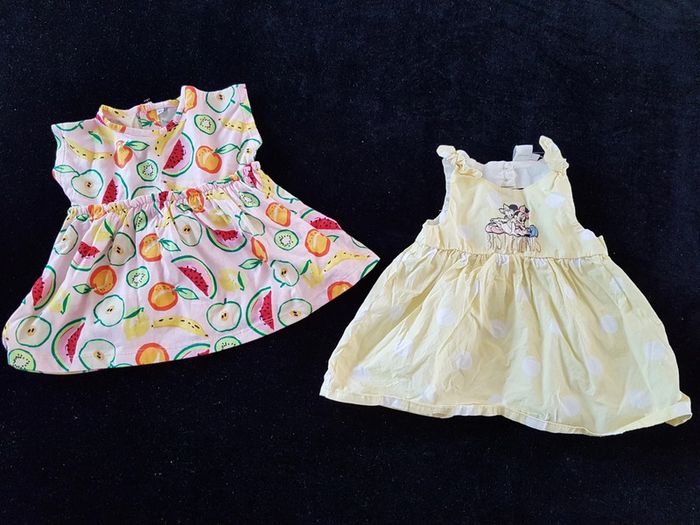 Lot de 2 robes neuves fille 6 mois