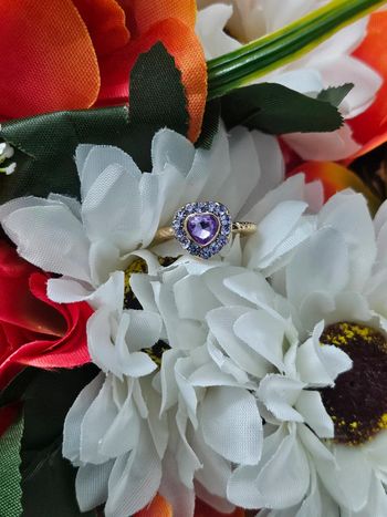 Bague coeur avec zirconium et pierre topaz violette